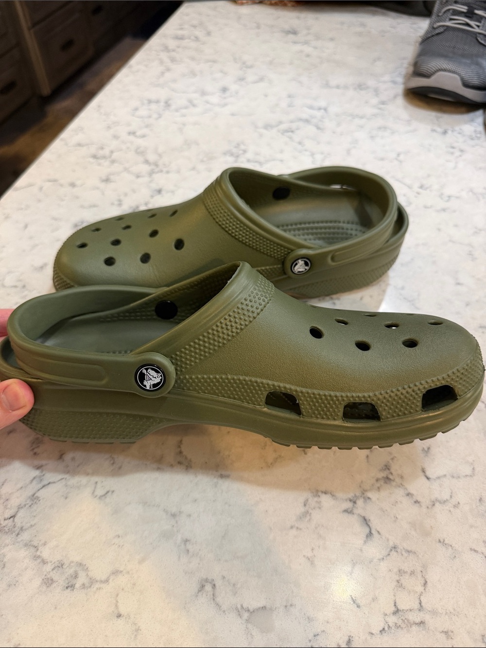 CROCS Classic Clog in Olive Green